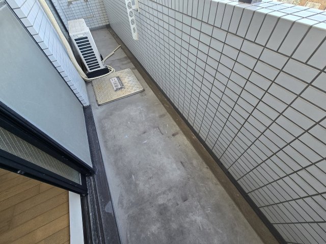 バルコニー　お洗濯にも便利なバルコニー付き