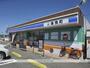 コンビニ　ローソン南国ごめん町駅店（コンビニ）まで398m