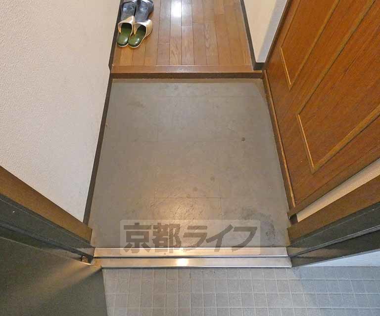 玄関　玄関です。