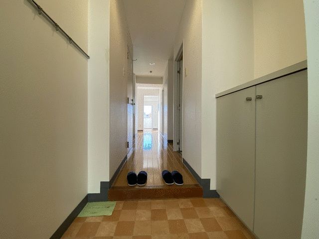 玄関　シンプルで使いやすい玄関です