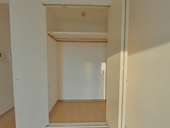 収納　※別部屋の写真です