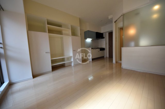 居室・リビング　KDX堺筋本町レジデンス　洋室