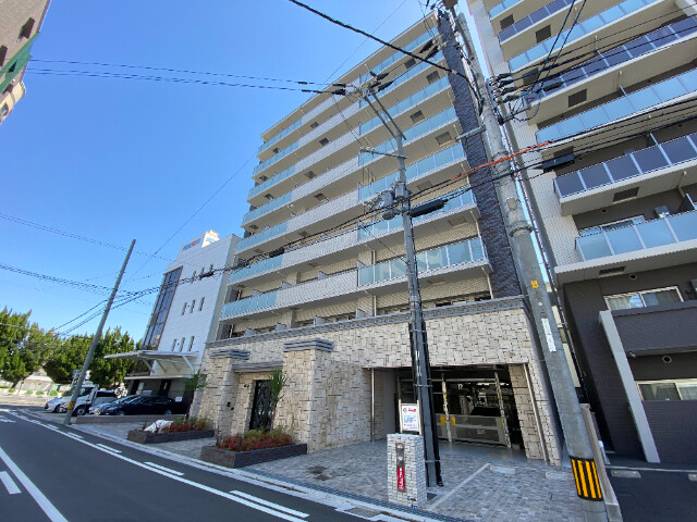 エントランス　お帰りなさいませ。