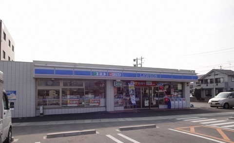 コンビニ　ローソン（コンビニ）まで450m