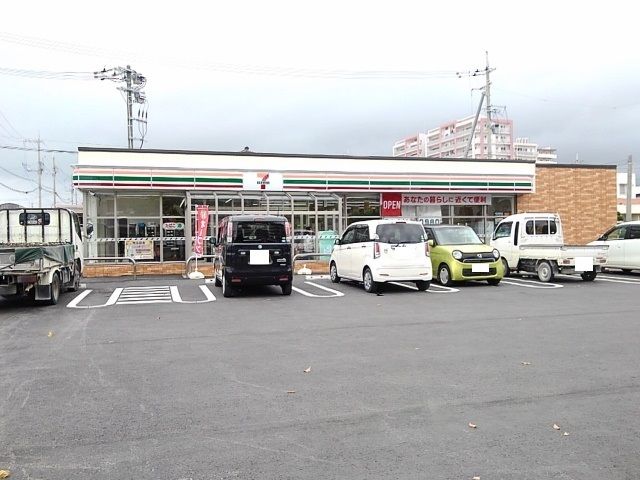 コンビニ　セブン宇茂佐の森2丁目店（コンビニ）まで600m