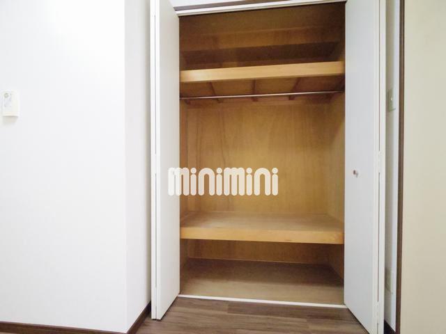 収納　洋服がたくさん収納できます
