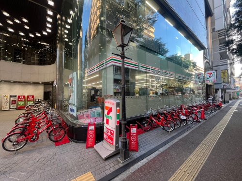 コンビニ　セブン-イレブン 福岡高宮５丁目店（コンビニ）まで339m