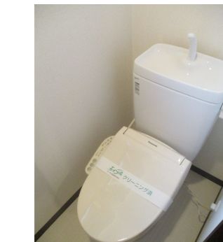 トイレ　落ち着いたトイレです