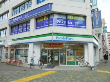 コンビニ　ファミリーマート 墨田押上駅前店（コンビニ）まで103m