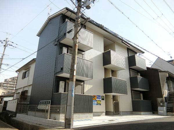 建物外観　全室角部屋！