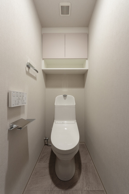 トイレ　※写真は同タイプ住戸です。
