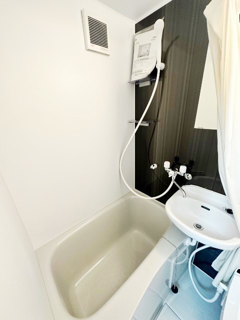 バス・シャワールーム　別部屋同仕様タイプ