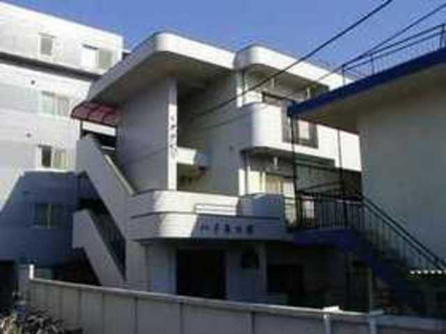 建物外観　タイル張りのオシャレな外観