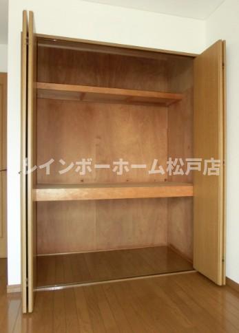 収納　ちょっとした収納スペースも充実しています