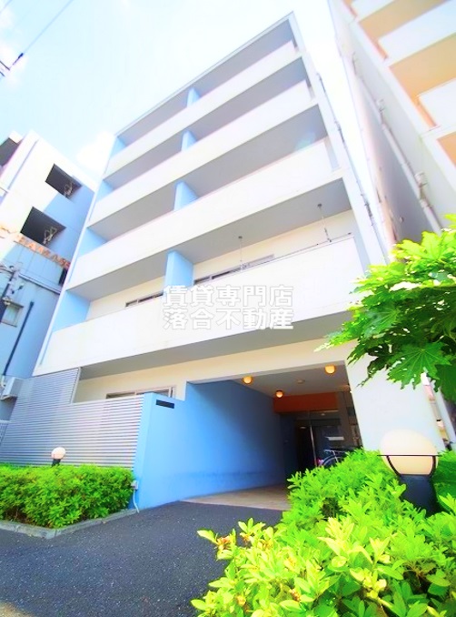建物外観　おしゃれな建物♪