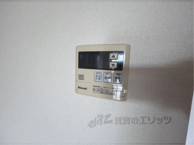 その他設備　給湯器リモコン