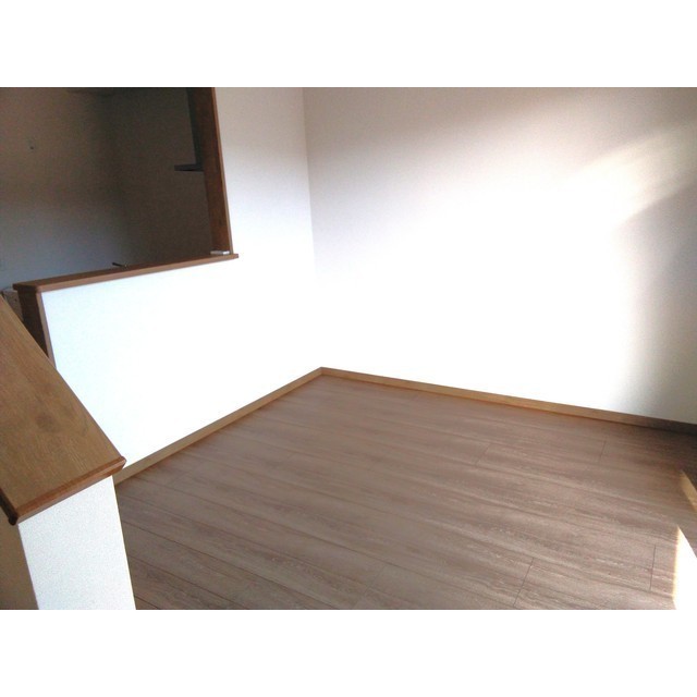 居室・リビング　※隣部屋　参考写真です