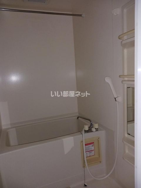 アルコバレーノIの風呂写真