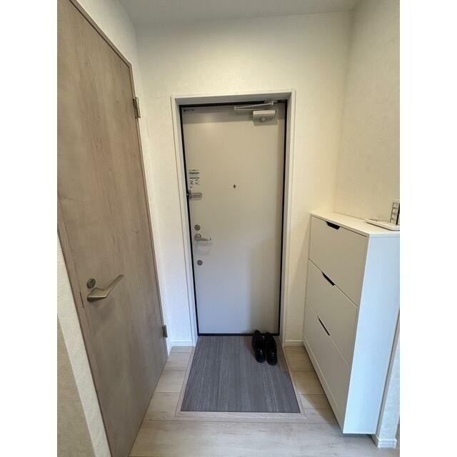 玄関　玄関シューズボックス