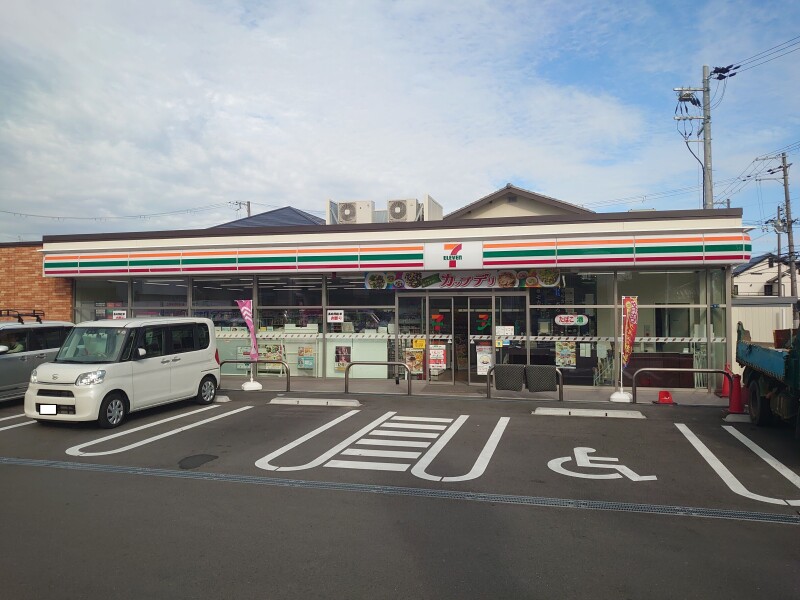 コンビニ　セブンイレブン池田呉服町店（コンビニ）まで259m