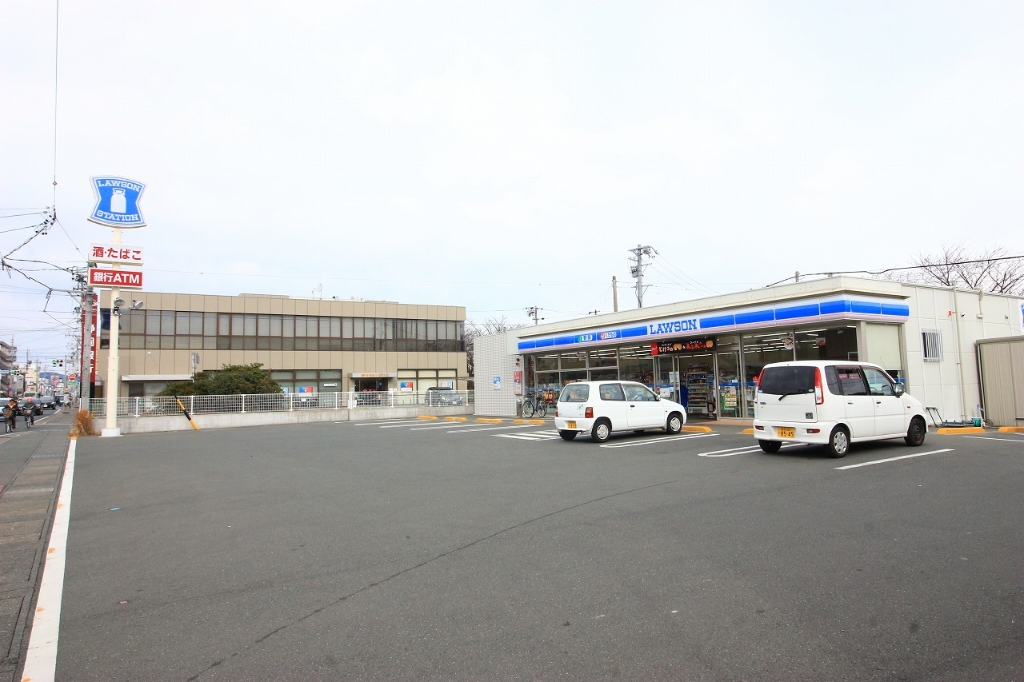 コンビニ　ローソン 浜松萩丘一丁目店（コンビニ）まで334m