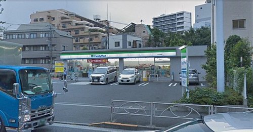 コンビニ　ファミリーマート品川平塚店（コンビニ）まで172m