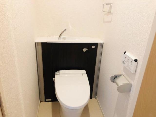 トイレ　コンパクトで使いやすいトイレです