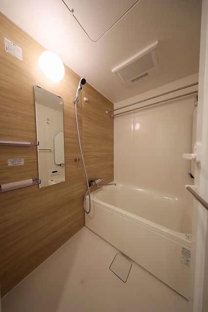 バス・シャワールーム　バス※別部屋参考写真