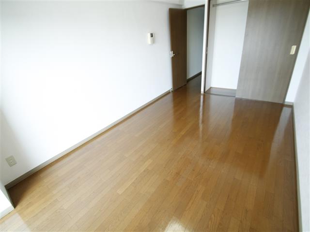 その他　奥行きを感じる室内です