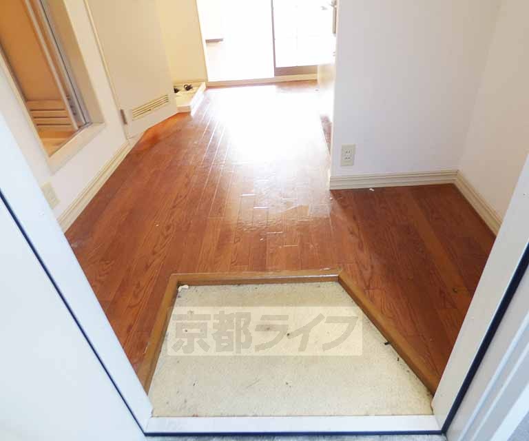 玄関　玄関です。