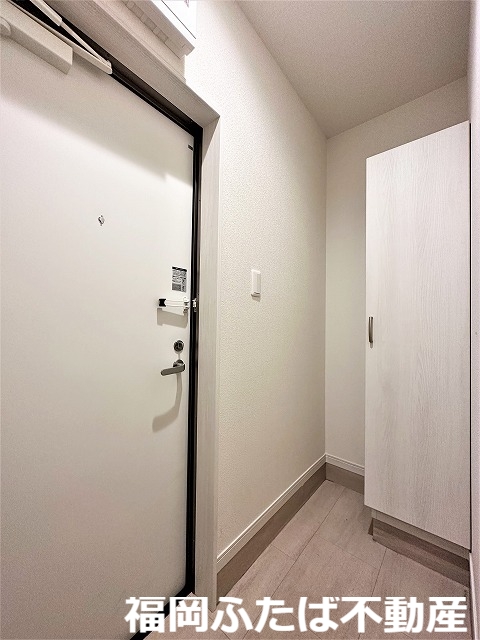 玄関　※同型シリーズ写真現況優先