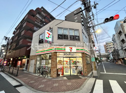 コンビニ　セブンイレブン 大阪日本橋東3丁目店（コンビニ）まで1299m