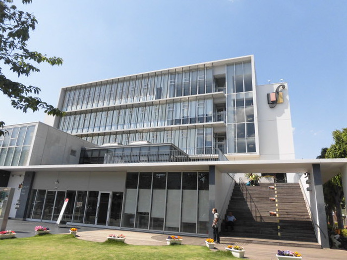 図書館　ルミエール（図書館）まで450m