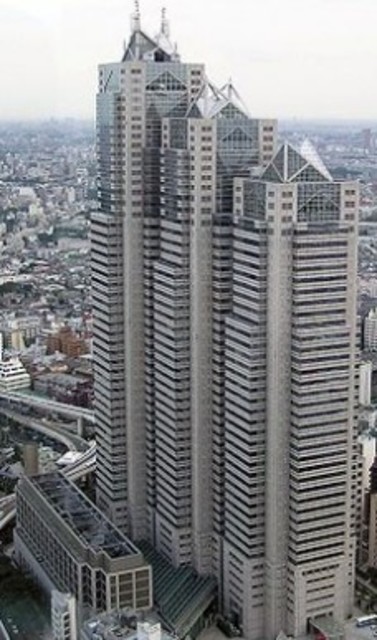 ショッピングセンター　新宿パークタワー（ショッピングセンター）まで643m