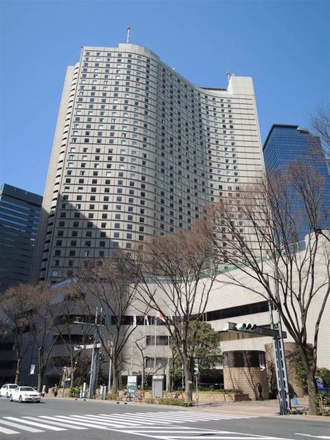 ショッピングセンター　新宿国際ビルディングヒルトピア（ショッピングセンター）まで744m