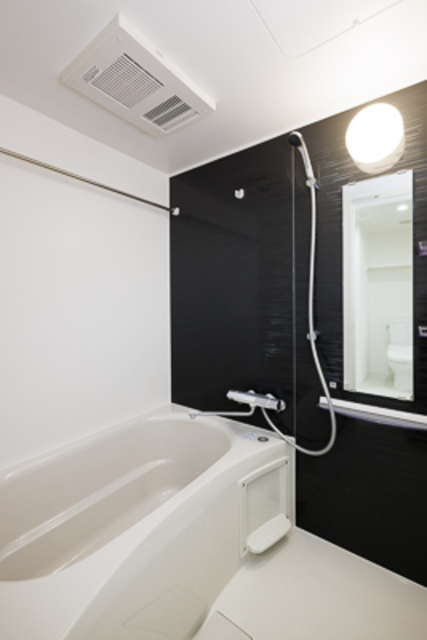 バス・シャワールーム　※写真は同タイプ住戸です。