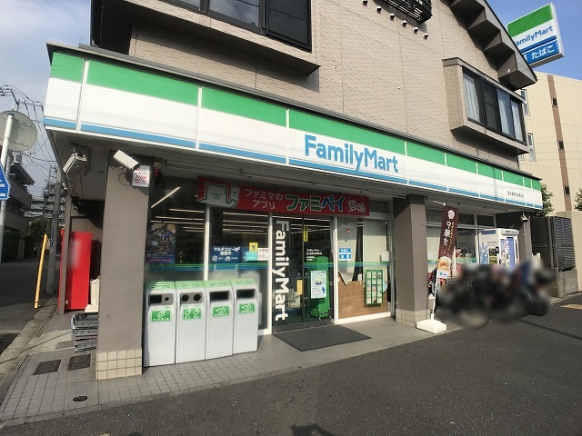 コンビニ　ファミリーマート（コンビニ）まで613m