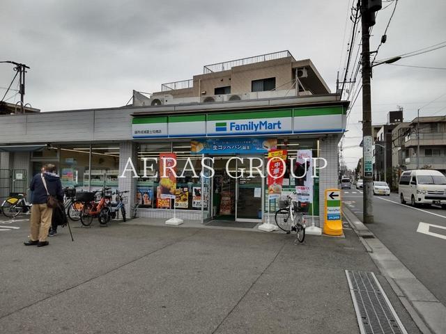 コンビニ　ファミリーマート 調布成城富士見橋店（コンビニ）まで756m
