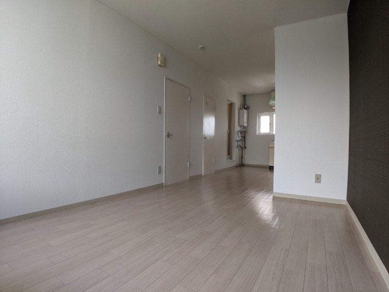 その他部屋・スペース　明るいお部屋は気持ちよく過ごせそうですね。