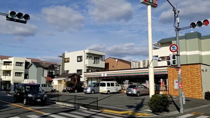 コンビニ　セブンイレブン豊中中桜塚５丁目店（コンビニ）まで750m