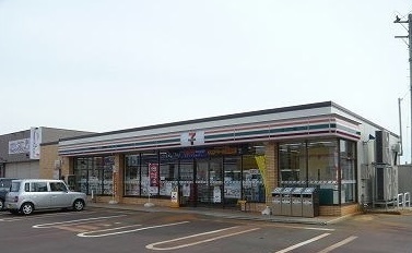 その他　セブンイレブン燕井土巻店（その他）まで484m