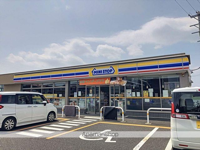 コンビニ　ミニストップ知立西中店（コンビニ）まで526m