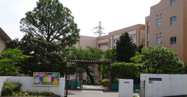 小学校　川崎市立宮崎台小学校（小学校）まで1070m