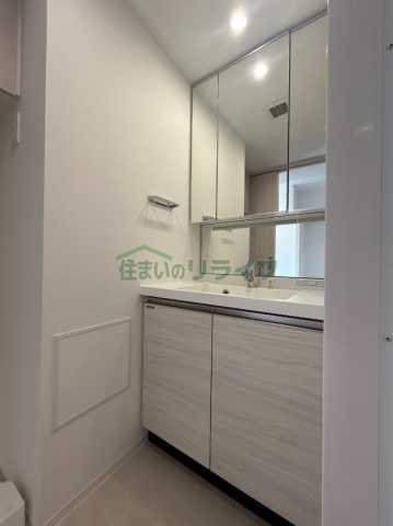洗面設備　別部屋の参考写真です