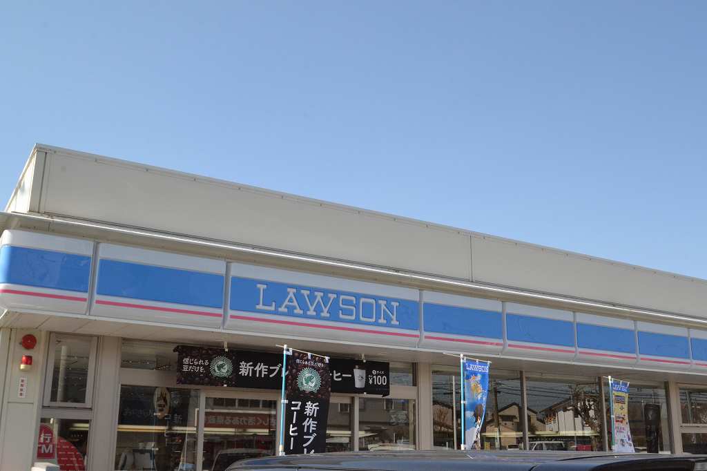 コンビニ　ローソン岡山原店（コンビニ）まで555m