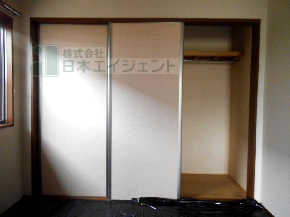 収納　クローゼット