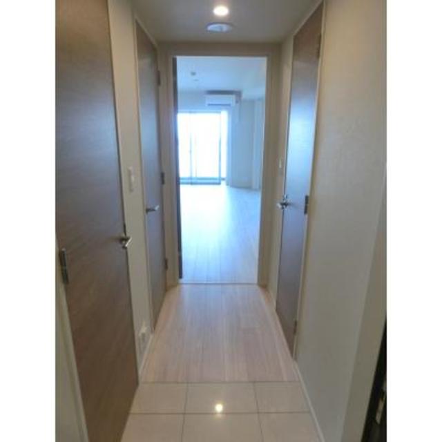 玄関　※写真は同タイプ住戸です。