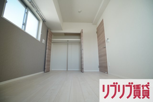 ＪＲ総武線 千葉駅 徒歩7分 14階建 築6年の内装写真
