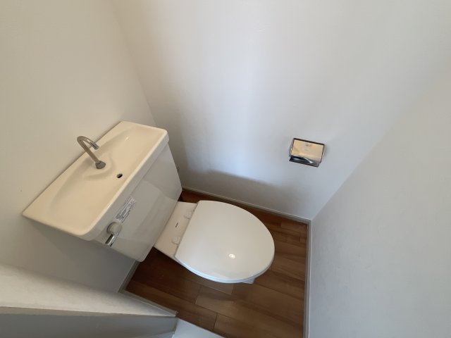 トイレ　シンプルで使いやすいトイレです