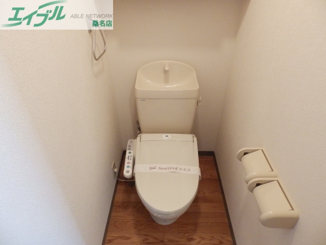 トイレ　同型参考写真